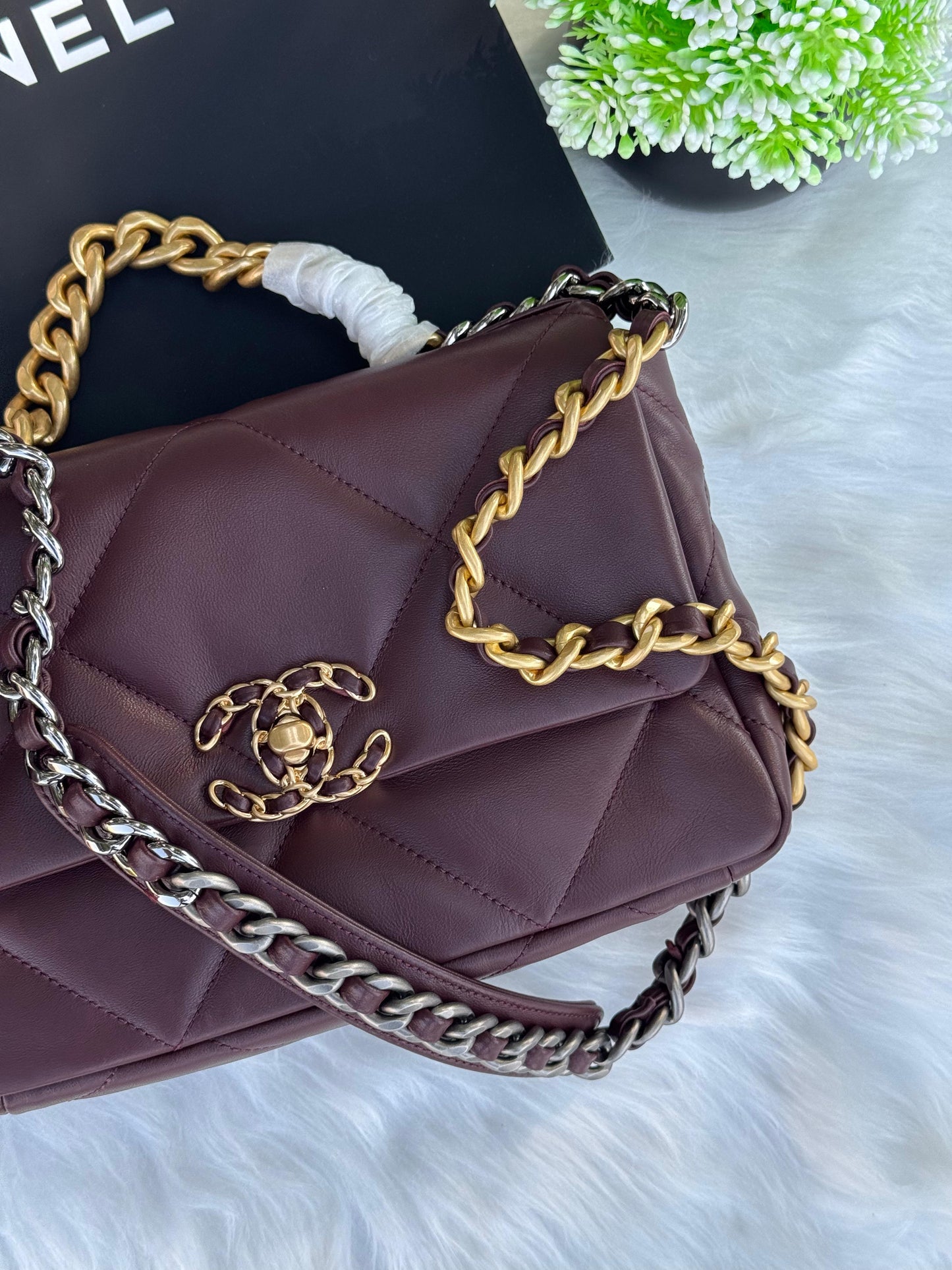 CHANEL 19 HANDBAG Super master Quality with box and dust bag Size 26 Cm