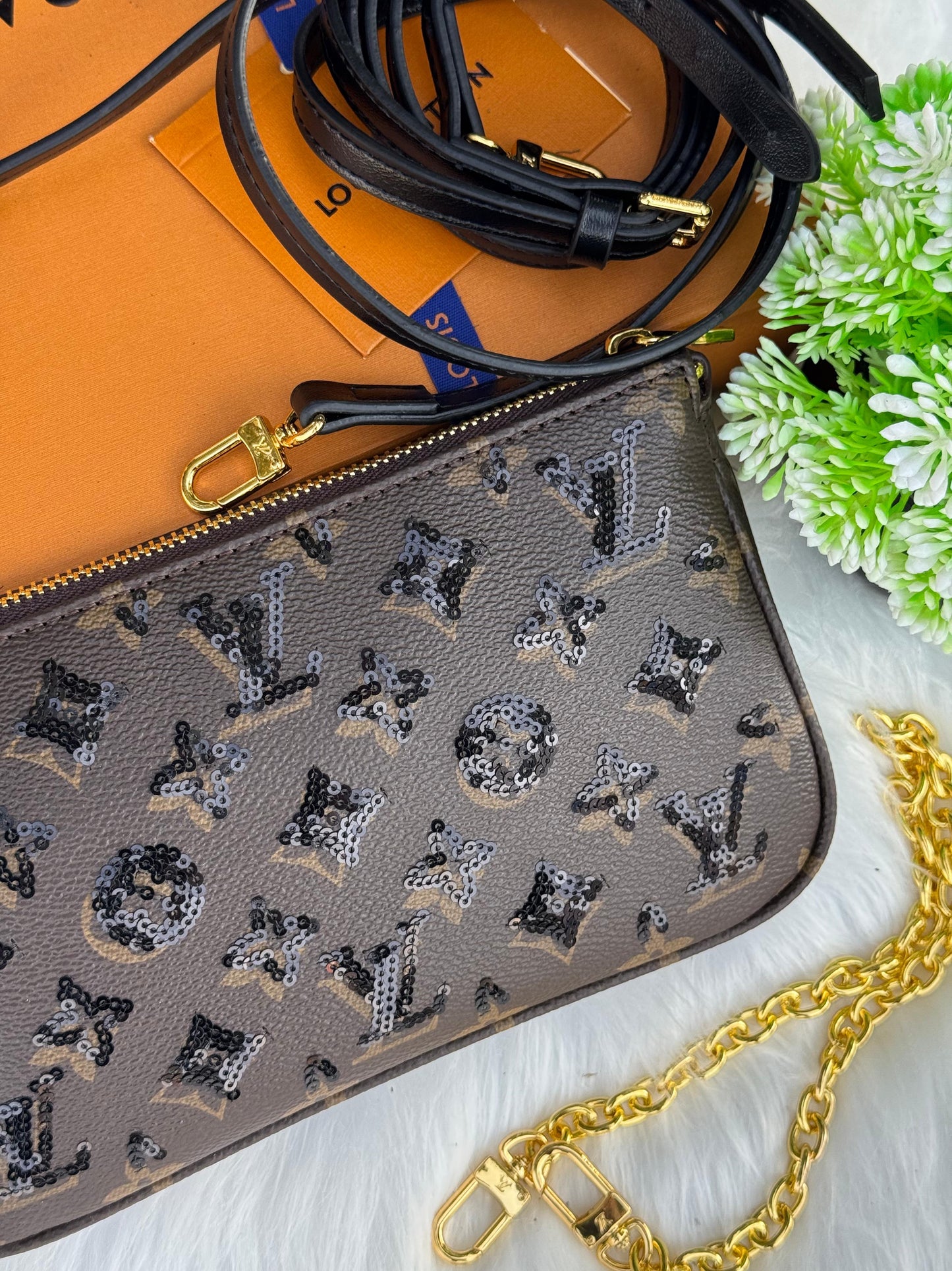 LV Pochette Accessoires Super master Quality with box and dust bag Size 23Cm