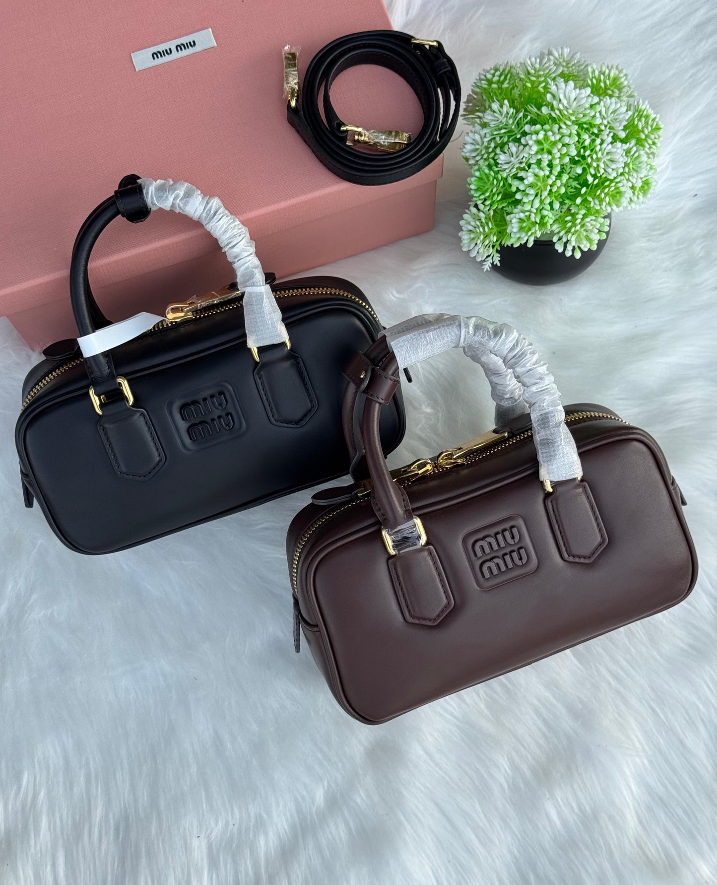 MIU MIU Arcadie Super master Quality with box and dust bag Size 22 Cm