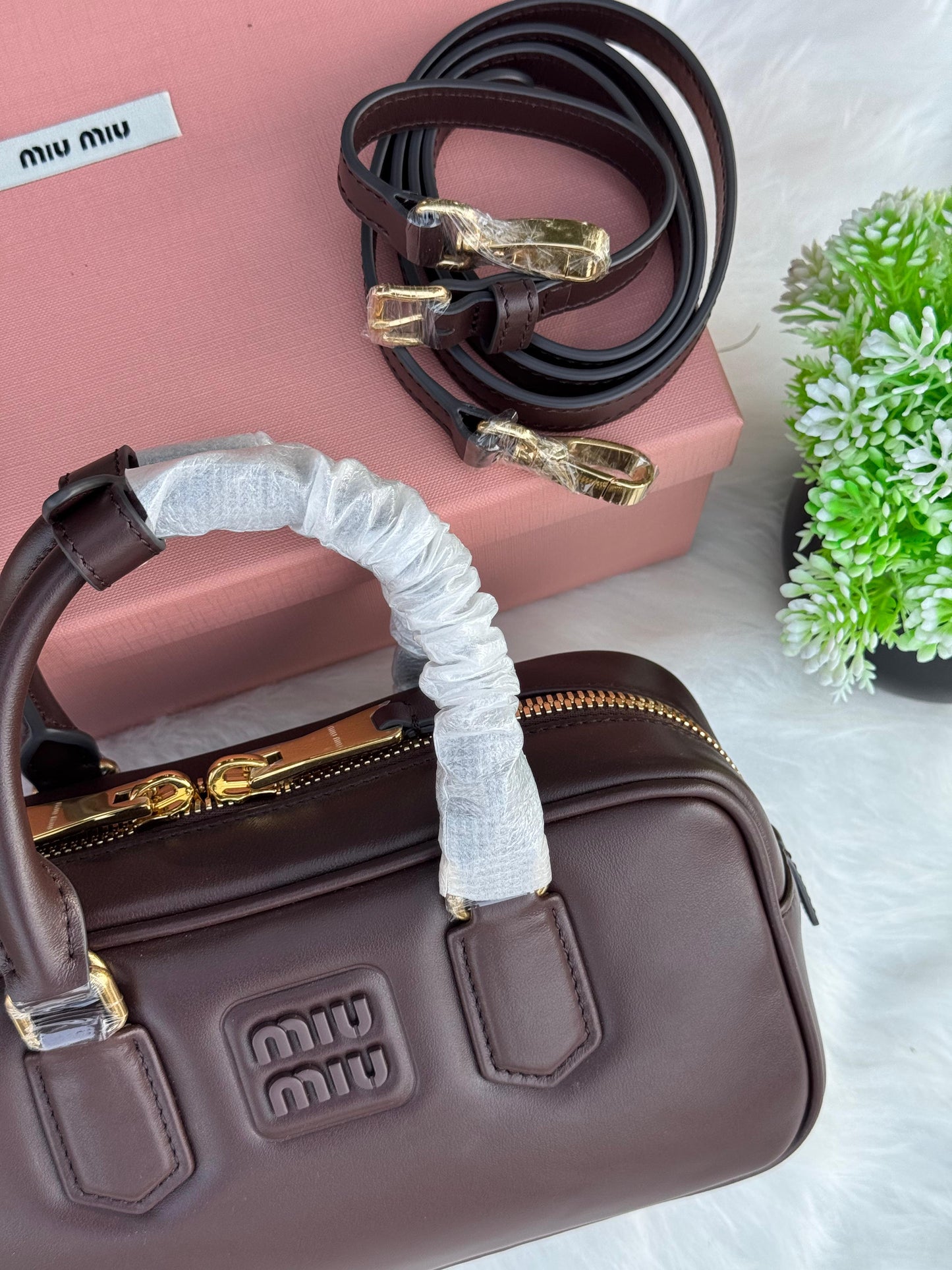 MIU MIU Arcadie Super master Quality with box and dust bag Size 22 Cm