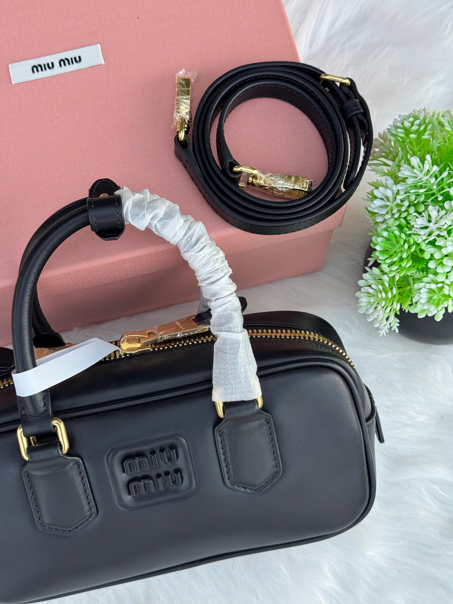 MIU MIU Arcadie Super master Quality with box and dust bag Size 22 Cm