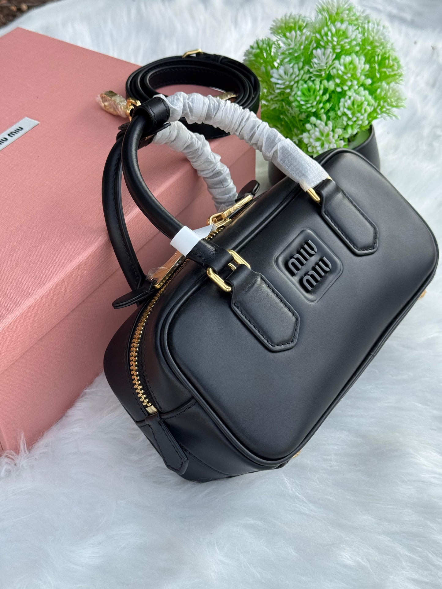 MIU MIU Arcadie Super master Quality with box and dust bag Size 22 Cm