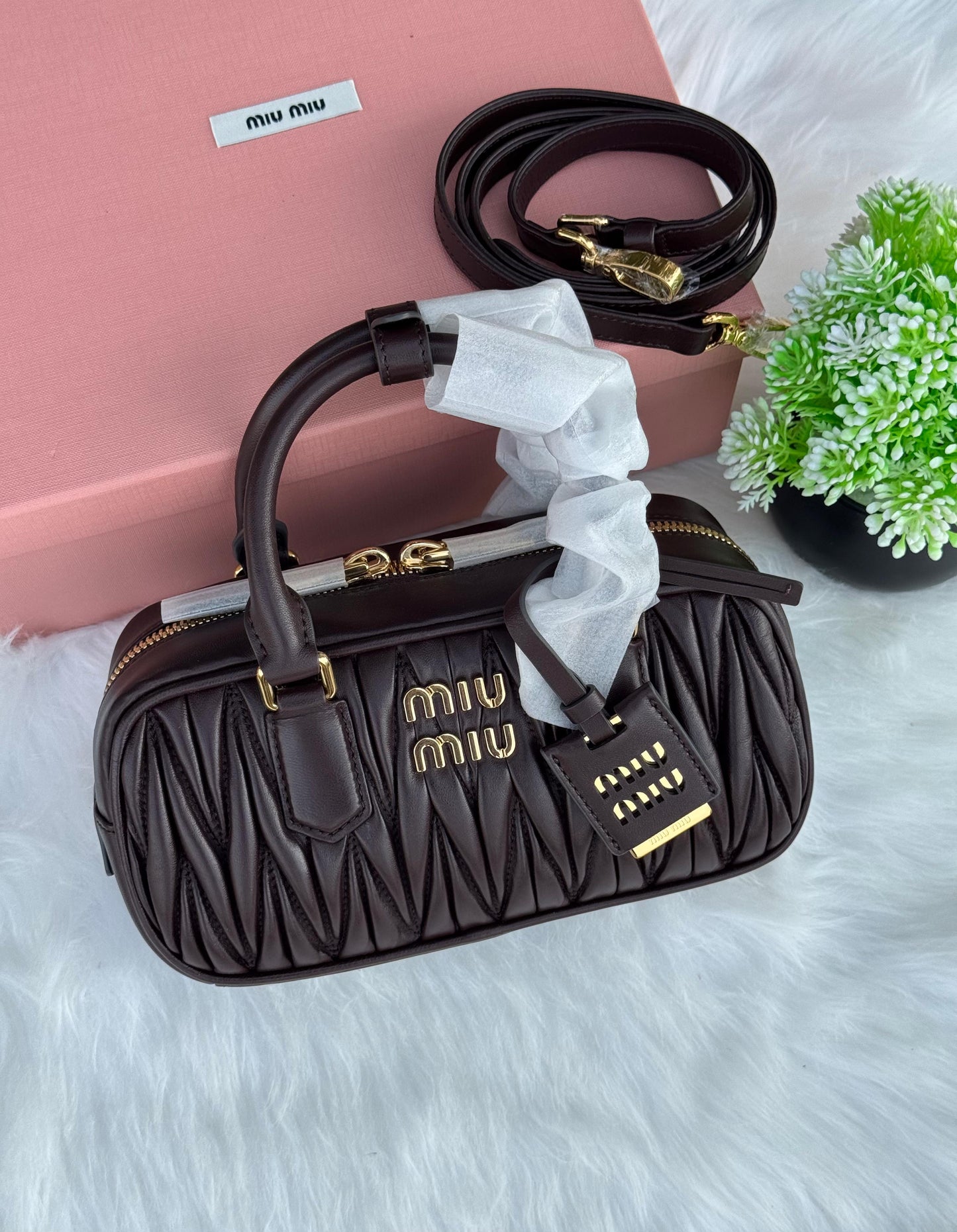 MIU MIU Arcadie matelassé nappa leather Super master Quality with box and dust bag Size 22 Cm