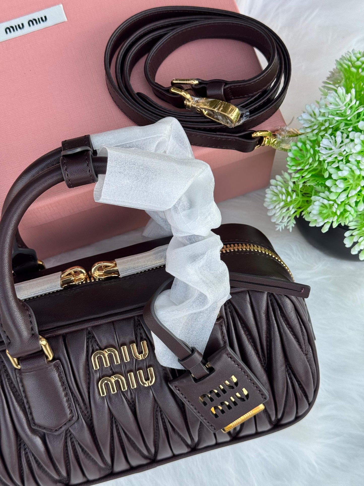 MIU MIU Arcadie matelassé nappa leather Super master Quality with box and dust bag Size 22 Cm