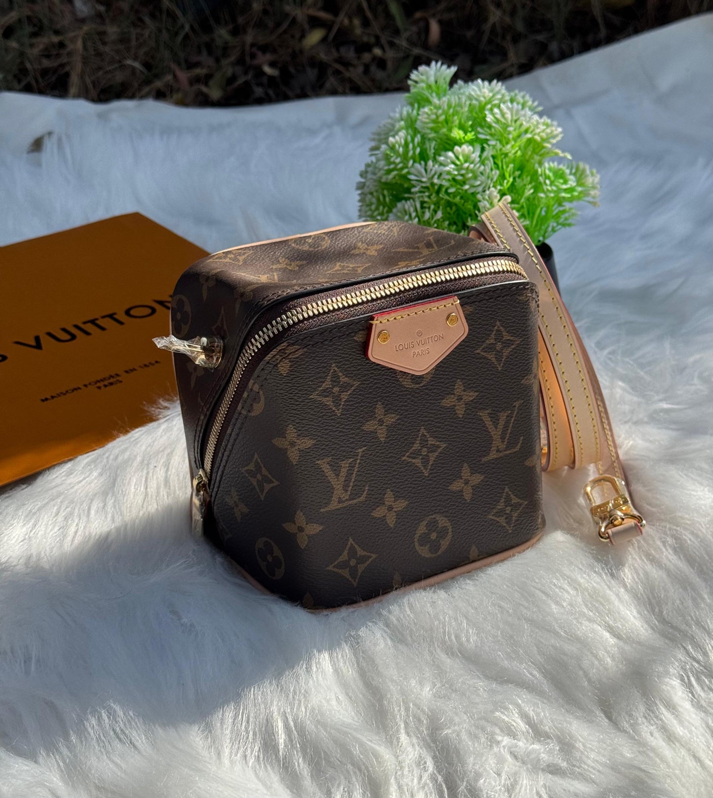 LV Just In Case Super master Quality with box and dust bag