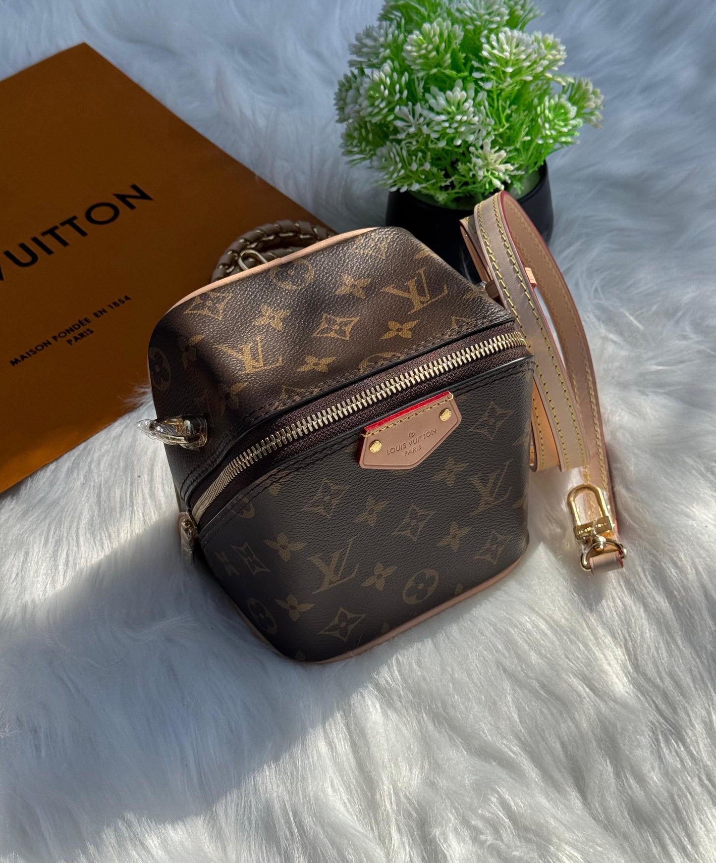 LV Just In Case Super master Quality with box and dust bag