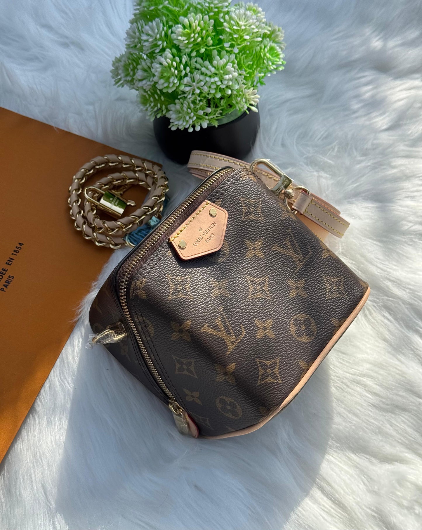 LV Just In Case Super master Quality with box and dust bag