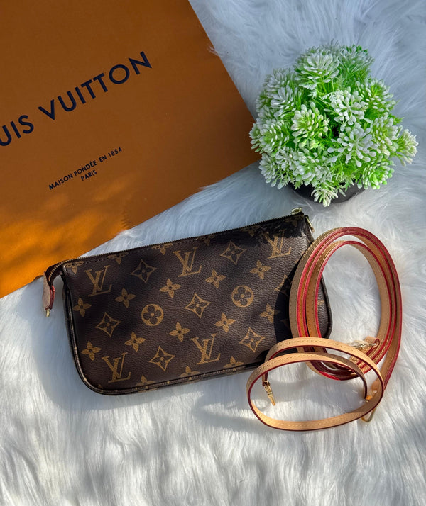 LV Pochette Accessoires Super master Quality with box and dust bag Size 23 Cm