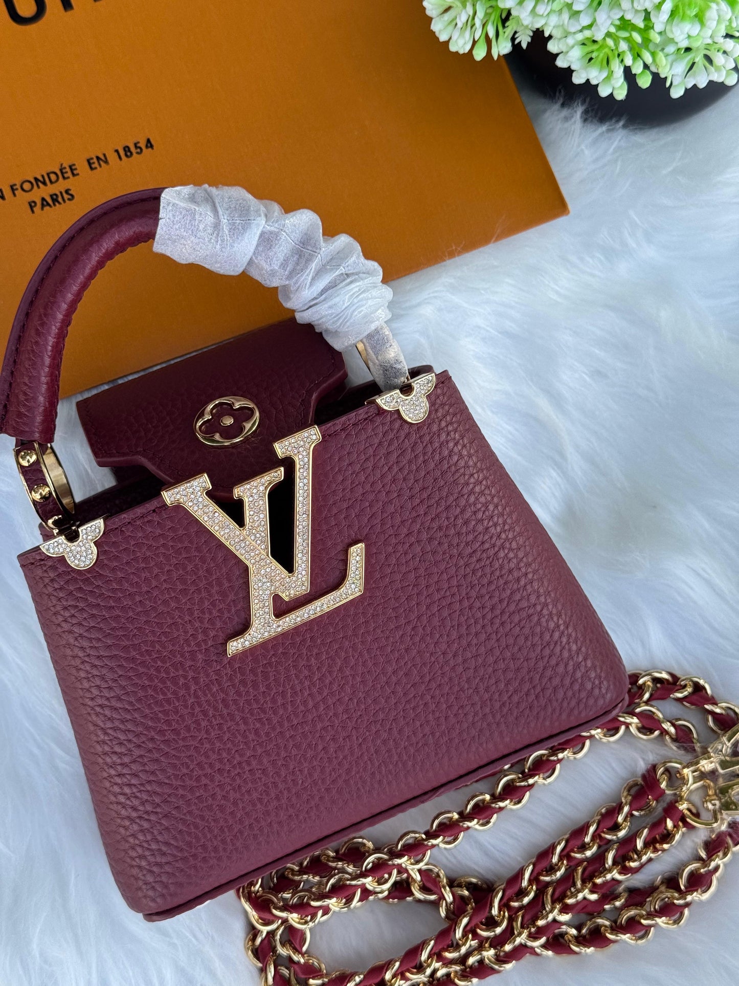 LV Capucines Super master Quality with box and dust bag Size 16 Cm