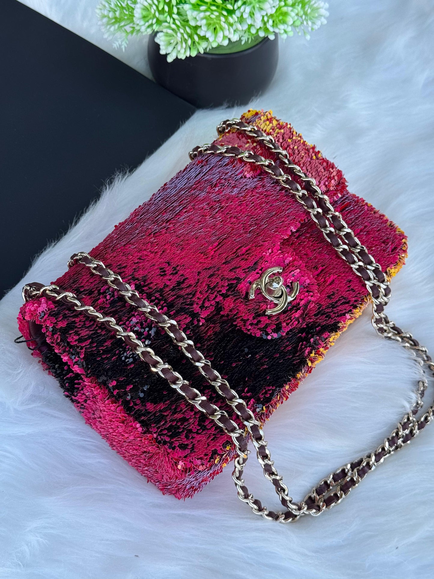 CHANEL Evening Bag Super master Quality with box and dust bag Size 20 Cm