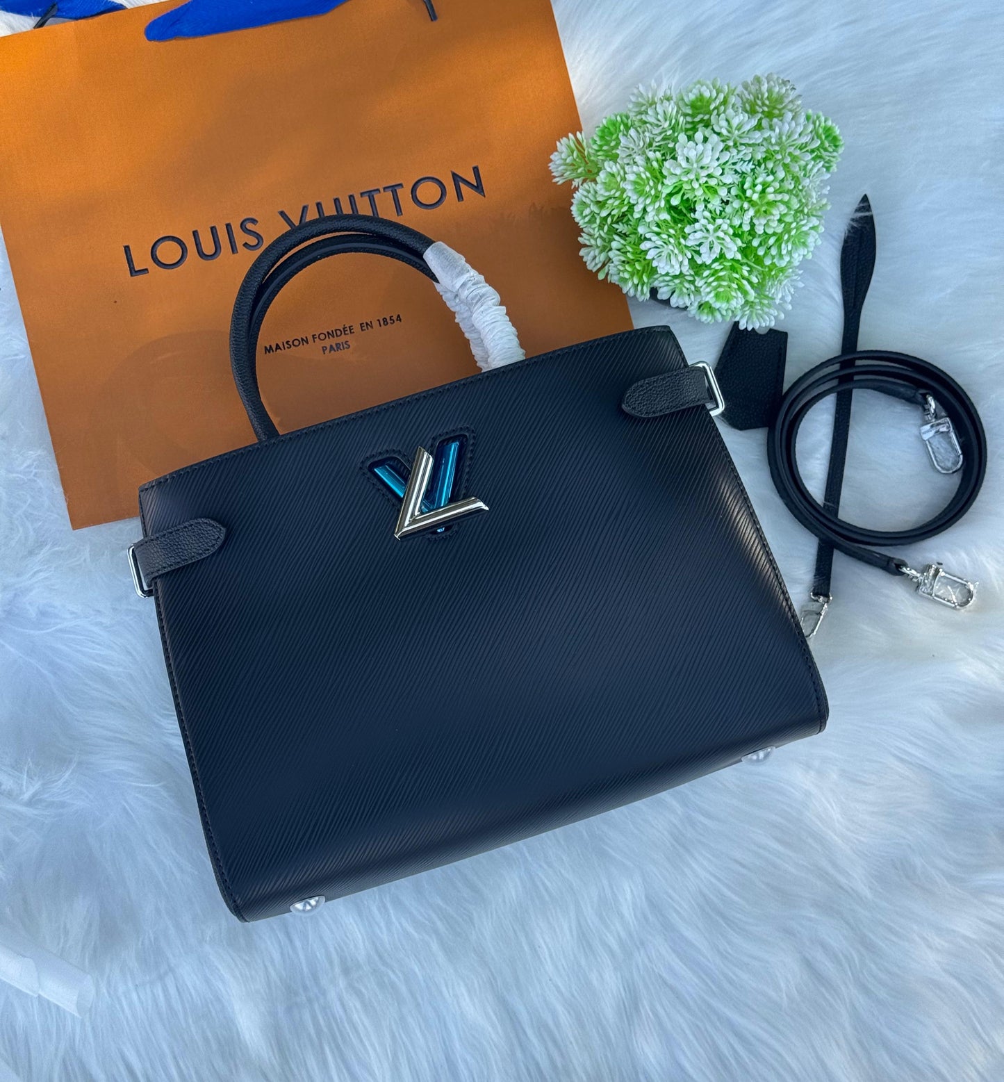 LV Twist Tote Bag Super master Quality with box and dust bag Size 30 cm