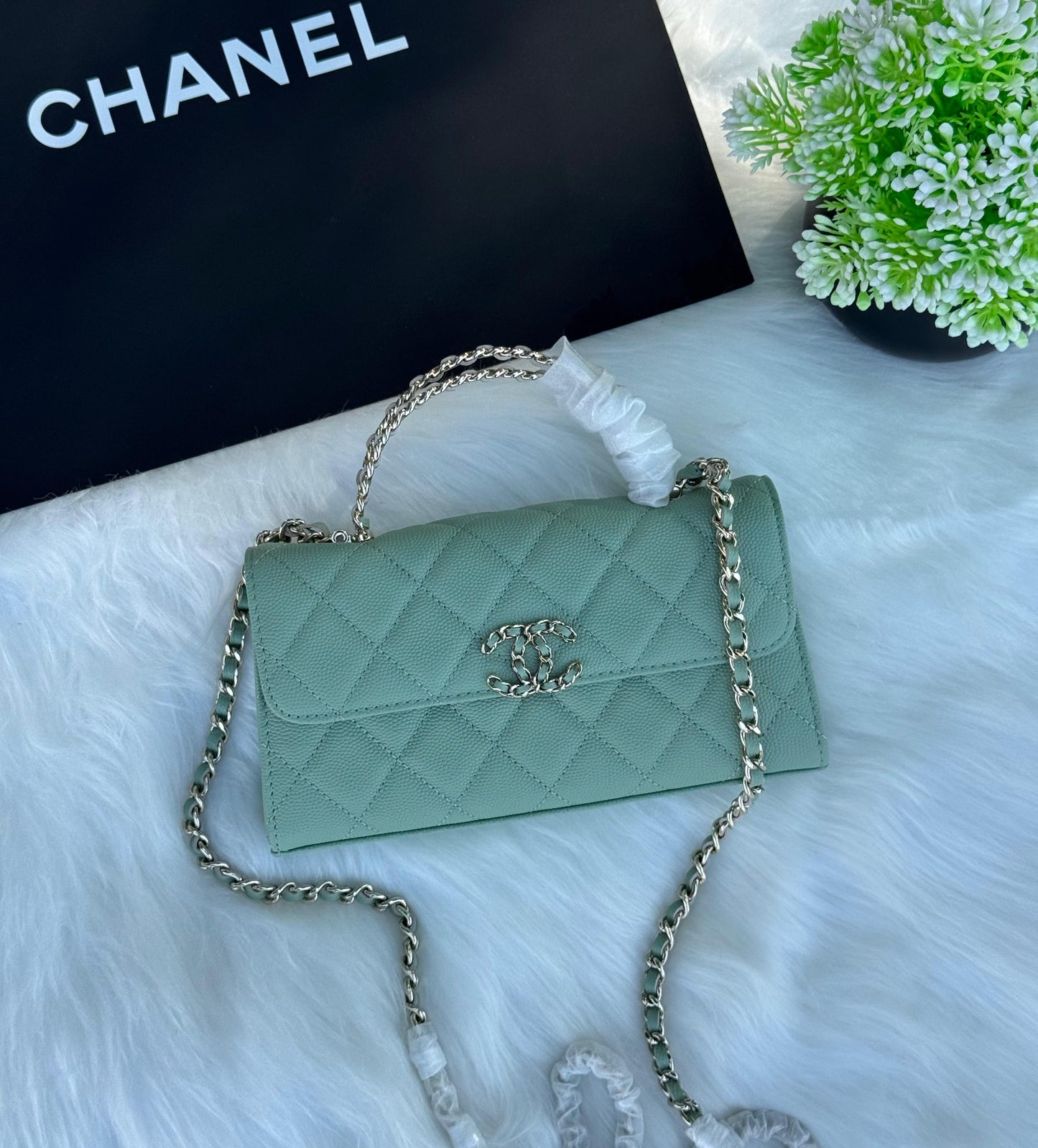 CHANEL Top handle with Chain Super master Quality with box and dust bag Size 19 cm