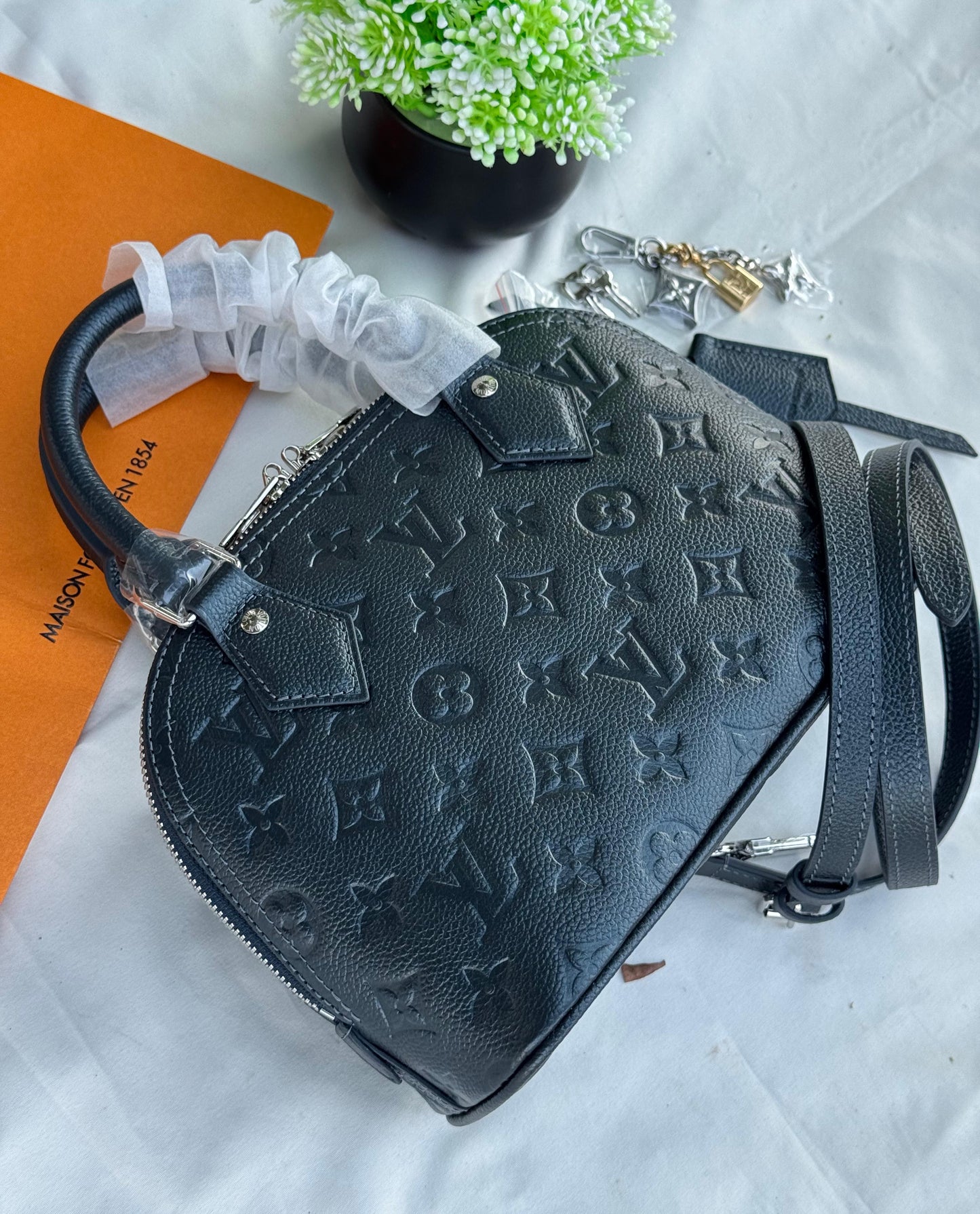 LV Alma BB monogram Super master Quality with box and dust bag Size 23 Cm
