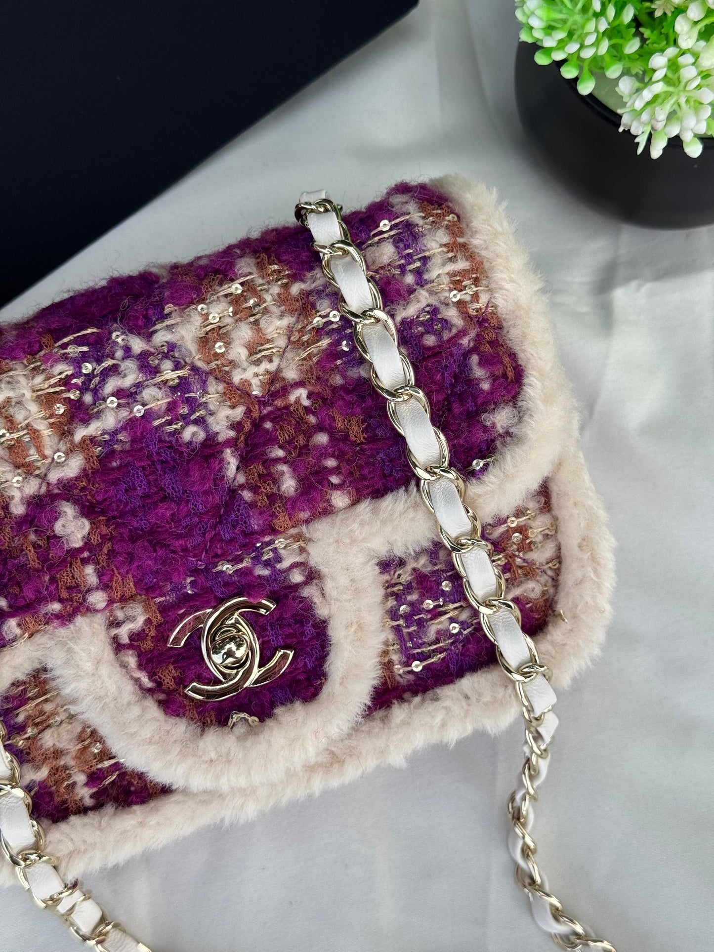 CHANEL FLAP Tweed  BAG Super master Quality with box and dust bag Size 19 Cm