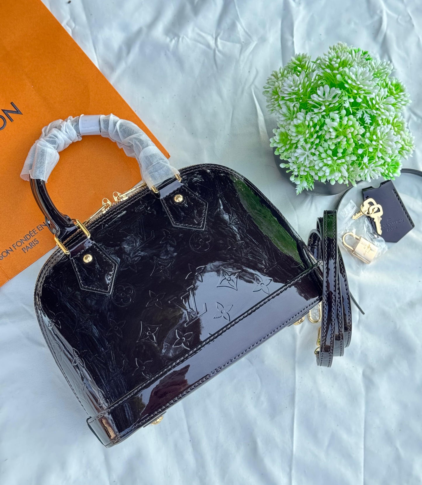 LV Alma BB Super master Quality with box and dust bag Size 23 Cm