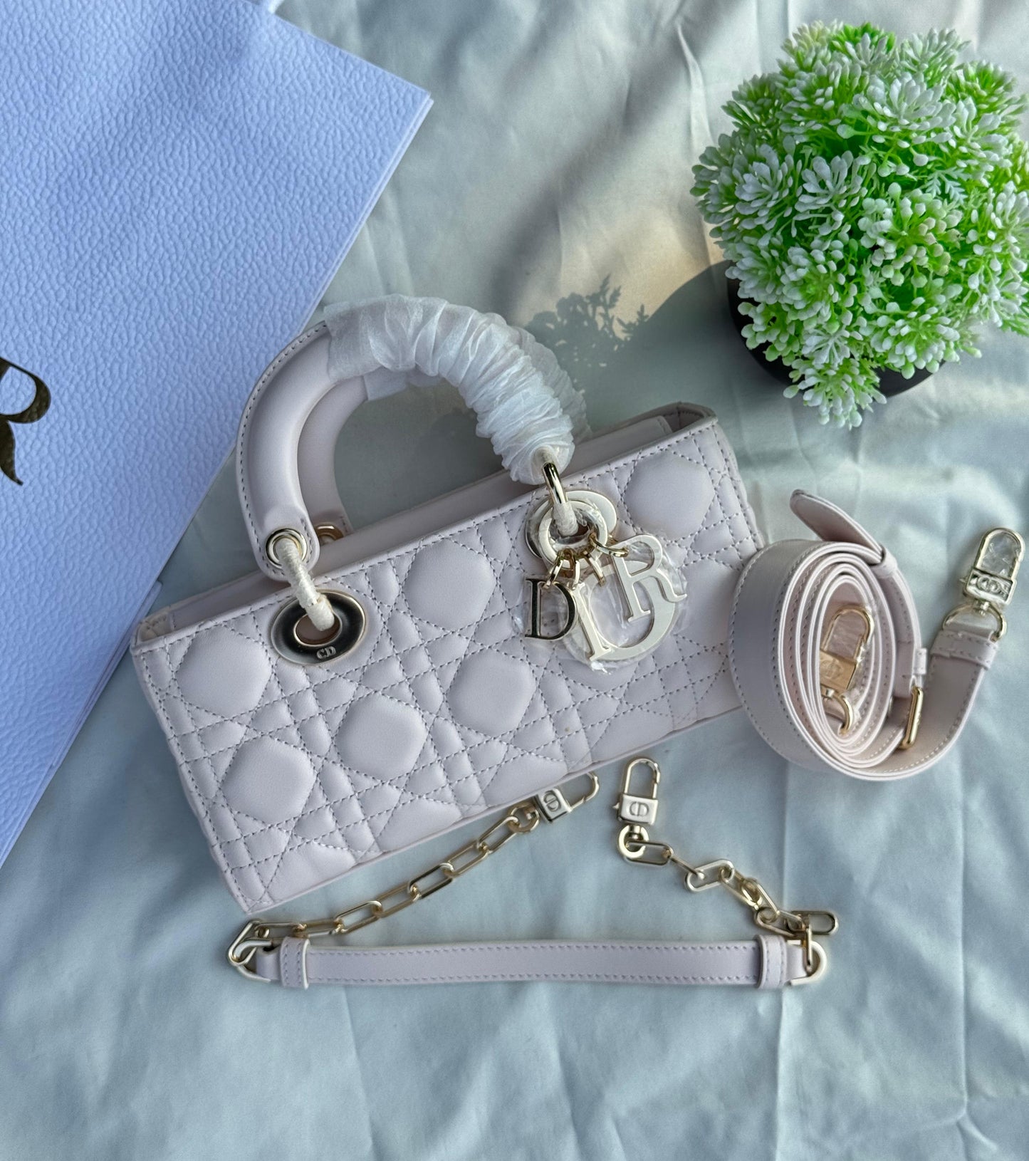 DIOR Lady D-Joy Super master Quality with box and dust bag Size 22 Cm