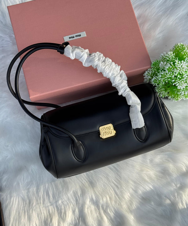 MIU MIU Leather shoulder bag Super master Quality with box and dust bag Size 28 Cm