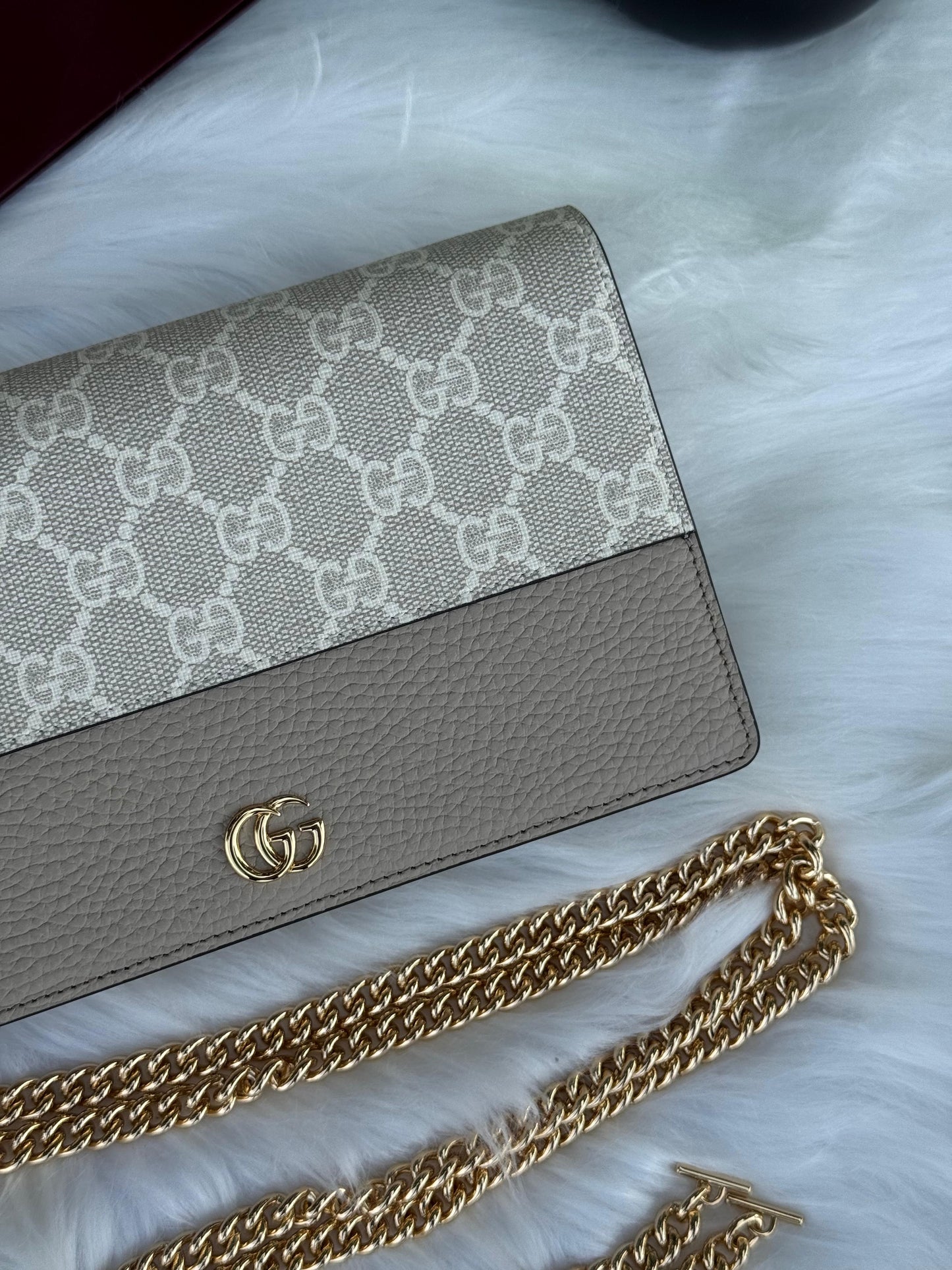 GUCCI Chain wallet Super master Quality with box and dust bag Size 20 Cm