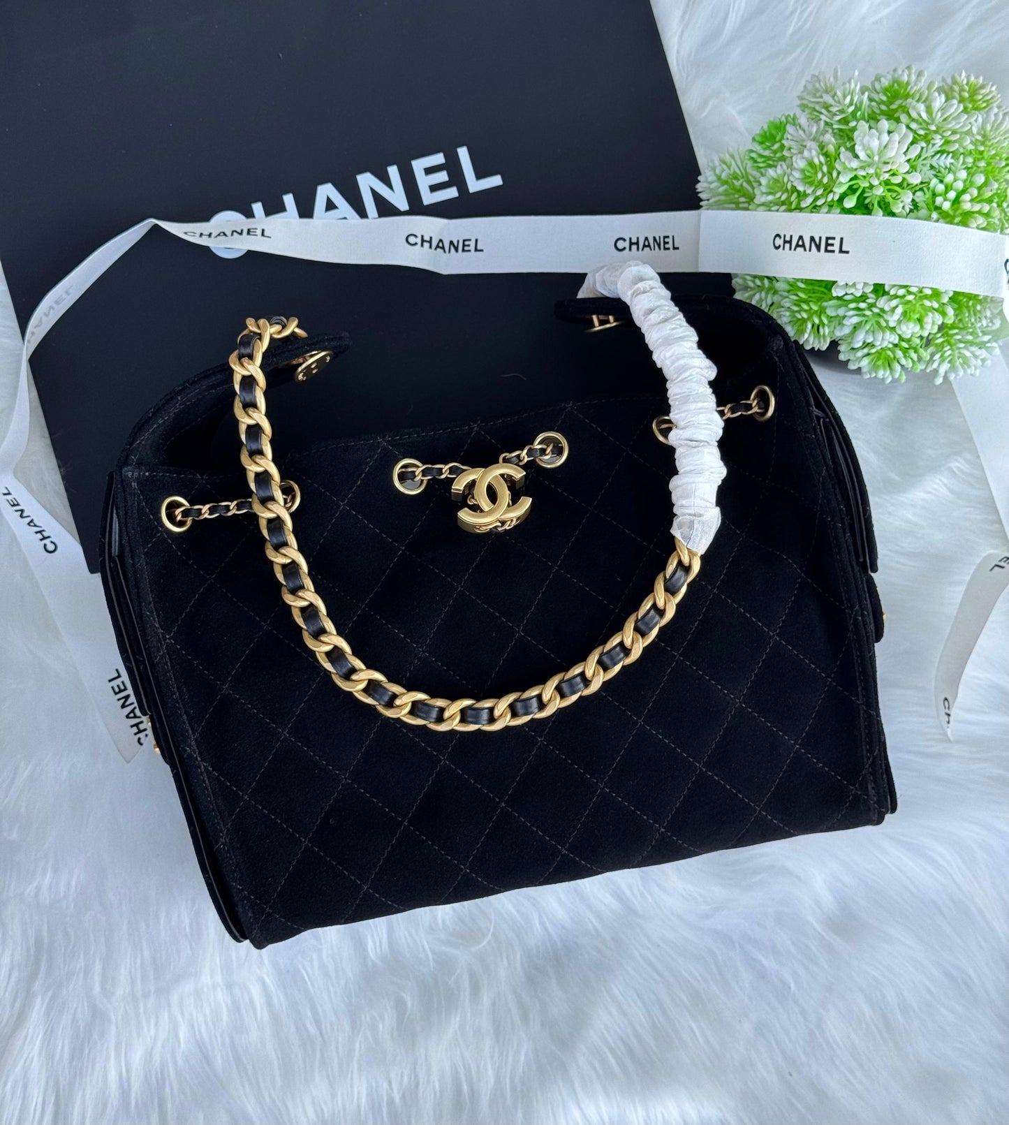 CHANEL Hobo mini Super master Quality with box and dust bag Size 25 Cm