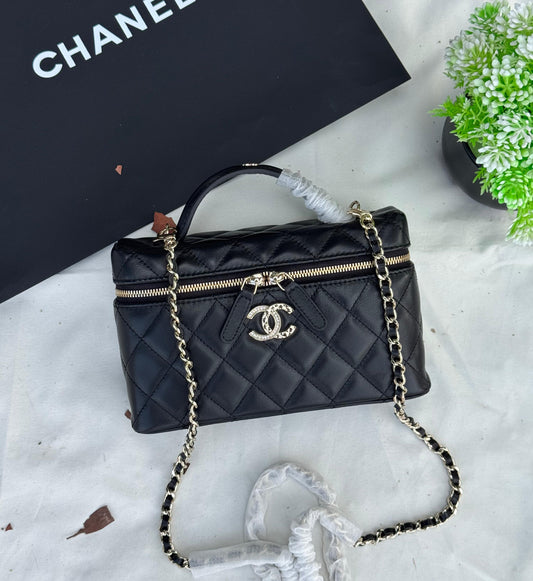 CHANEL Vanity with Chain Super master Quality with box and dust bag Size 19 cm