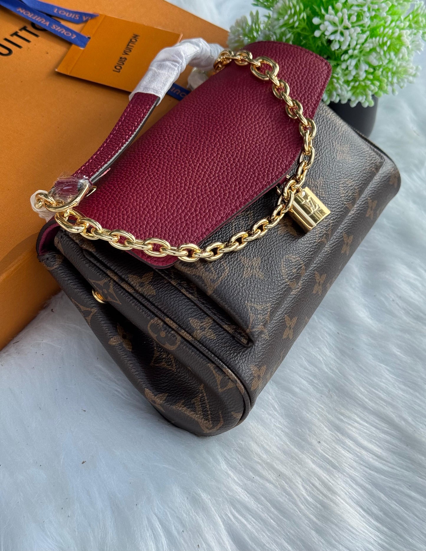 New LV Saint Germain BB Super master Quality with box and dust bag Size 24 Cm